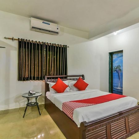 Collection O 15487 Ashoka King Hotel Мандрем Екстериор снимка